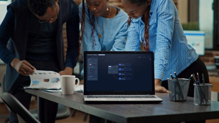 Screen display of automation candidates led by data-driven decision-making AI that enhances executive work.